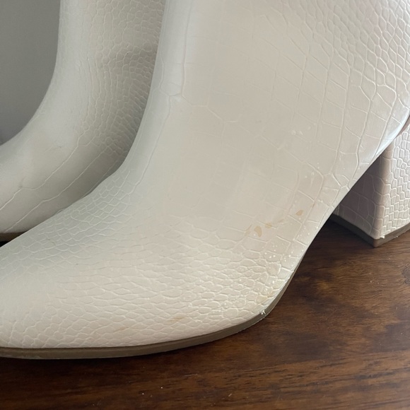 White Snakeskin Boots - Picture 3 of 7